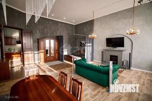 2-к квартира, вторичка, 100м2, 3/3 этаж