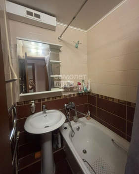 3-к квартира, вторичка, 58м2, 2/5 этаж