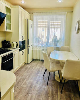 2-к квартира, вторичка, 59м2, 9/10 этаж