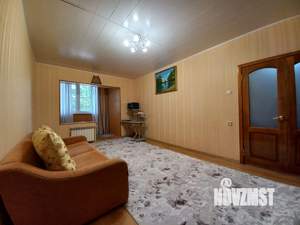 2-к квартира, вторичка, 63м2, 1/9 этаж