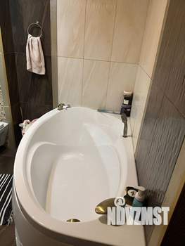 2-к квартира, вторичка, 62м2, 1/5 этаж