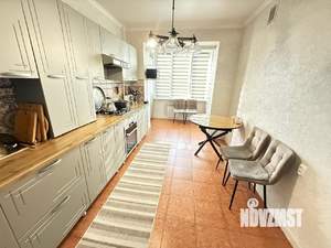 3-к квартира, вторичка, 82м2, 1/4 этаж