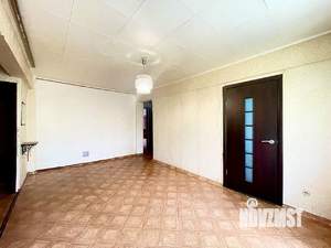 3-к квартира, вторичка, 58м2, 3/5 этаж