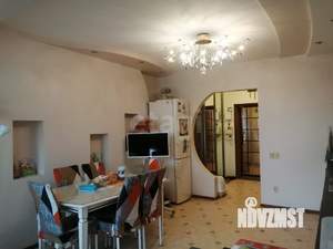 4-к квартира, вторичка, 107м2, 3/5 этаж