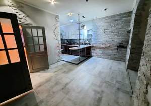 4-к квартира, вторичка, 99м2, 2/2 этаж