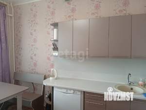 3-к квартира, вторичка, 82м2, 1/3 этаж