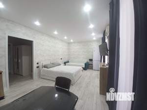 2-к квартира, вторичка, 60м2, 1/9 этаж