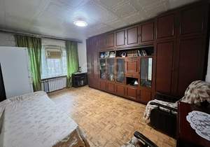 2-к квартира, вторичка, 42м2, 1/5 этаж