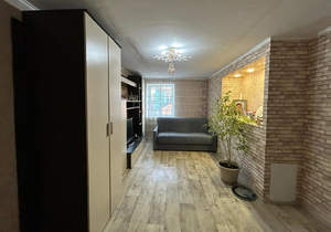 3-к квартира, вторичка, 74м2, 1/2 этаж