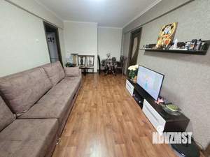 4-к квартира, вторичка, 61м2, 3/5 этаж