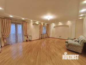 4-к квартира, вторичка, 162м2, 3/6 этаж