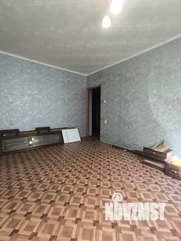 2-к квартира, вторичка, 61м2, 1/9 этаж