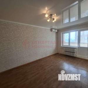 2-к квартира, вторичка, 64м2, 9/9 этаж