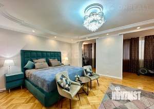 4-к квартира, вторичка, 135м2, 2/5 этаж