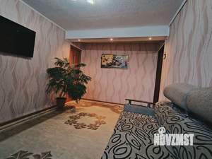 3-к квартира, вторичка, 58м2, 1/1 этаж
